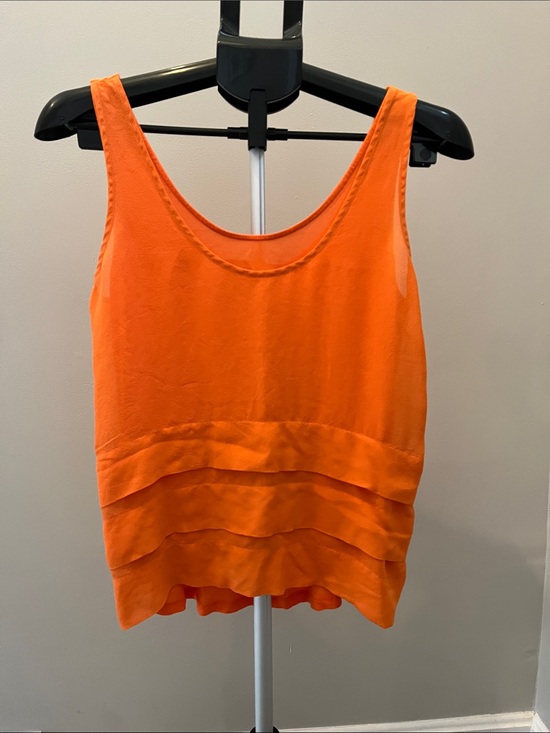 Comptoir Des Cotonniers Tops - Comptoir Des Cotonniers Orange Layered Silk-Blend Camisole - Size Small